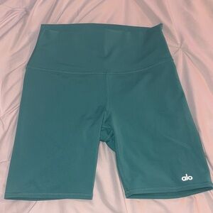 ALO Yoga Women's Teal High-Rise Biker Shorts